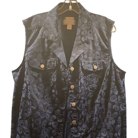 CJ Banks Jackets & Blazers - Ladies CJ Banks 1X Blue patterned vest